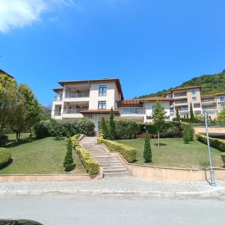 Thracian Cliffs голф Apartment *