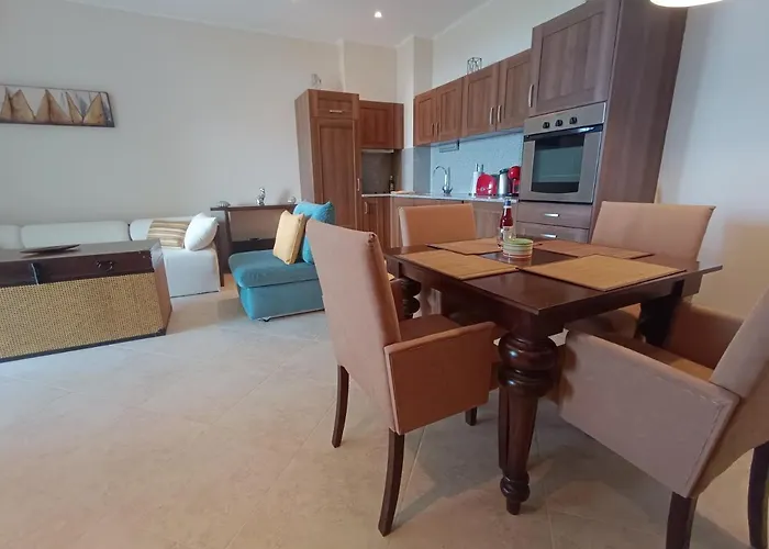 Thracian Cliffs голф Kavarna